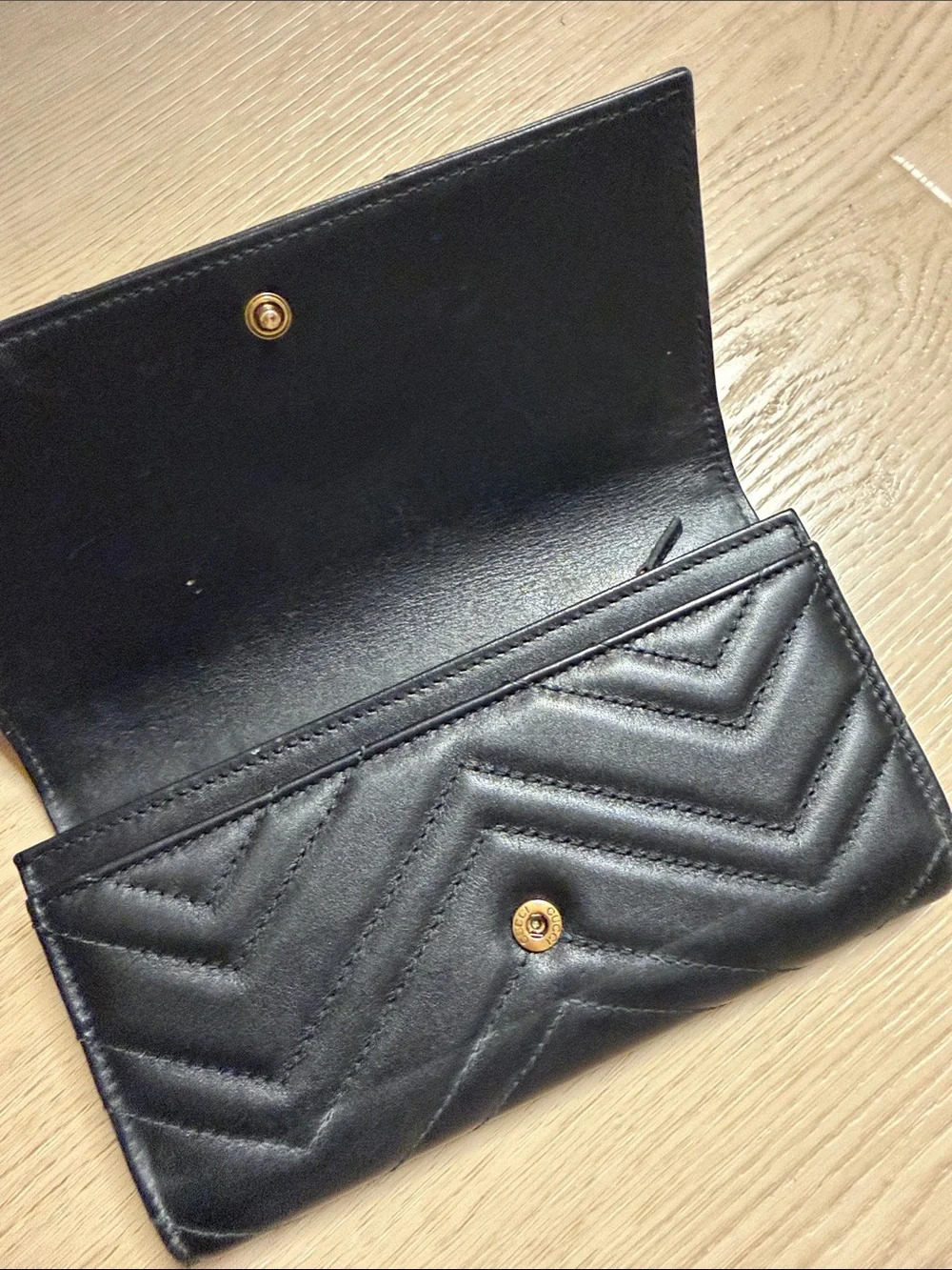 Gucci Black Chevron Leather Wallet with Gold GG